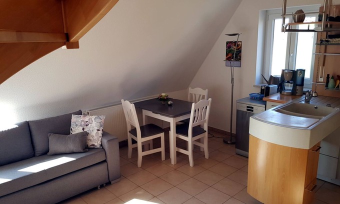 Muhr am See Apartment | Romantische Ferienwohnung (40qm) mit Doppelbadewanne & Sternenhimmel, ruhige Lage