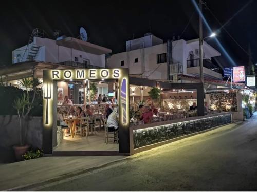 Agia Marina Apartment | Romeos Studios