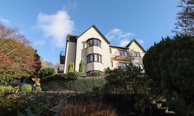 Waterhead Cottage | ROMNEY 14, family friendly, luxury holiday cottage in Ambleside
