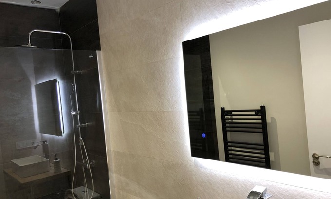 Prosperidad Apartment | Ronda By Lixloft en el Centro Histórico y Cerca de la Plaza Mayor
