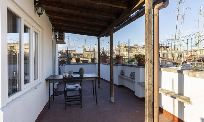 Rione VIII Sant'Eustachio Apartment | Roof Terrace-Tetti di Piazza Navona