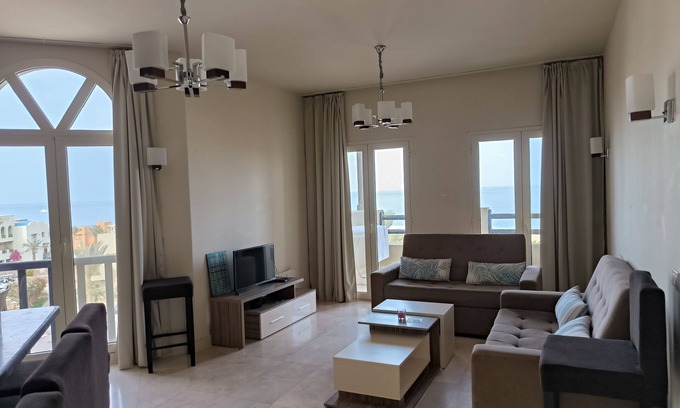 Sahl Hasheeh Apartment | Roof top penthouse with panorama sea view