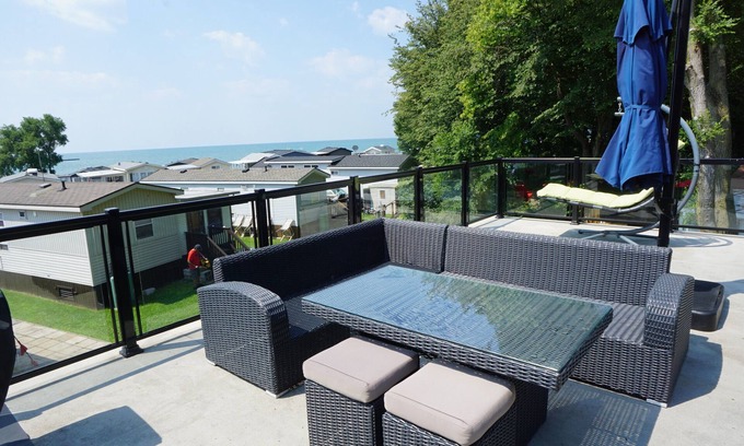 Sherkston House | Rooftop Retreat at sherkston shores