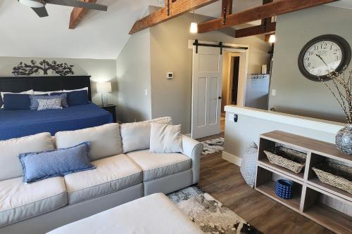 McMinnville House | Rooftop Studio
