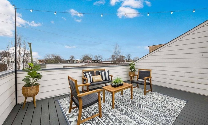 Chestnut Hill House | Rooftop Views & Hot Tub Near Downtown