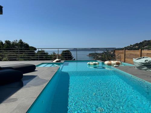 Le Lavandou Apartment | Rooftop villa in Lavandou, panoramic view