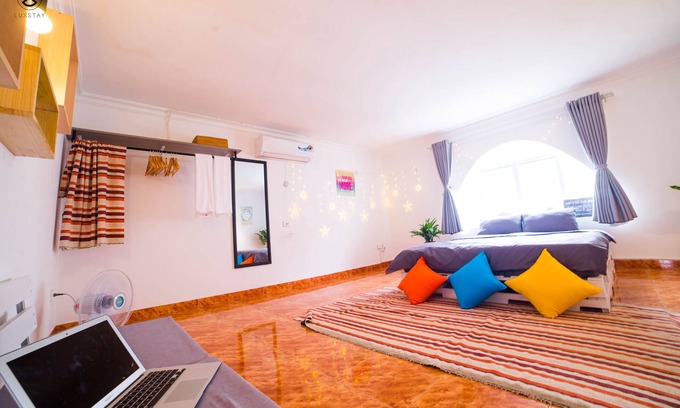 Nhat Tan House | Rooftop & vintage room for couple - Em Am Homestay Ha Noi