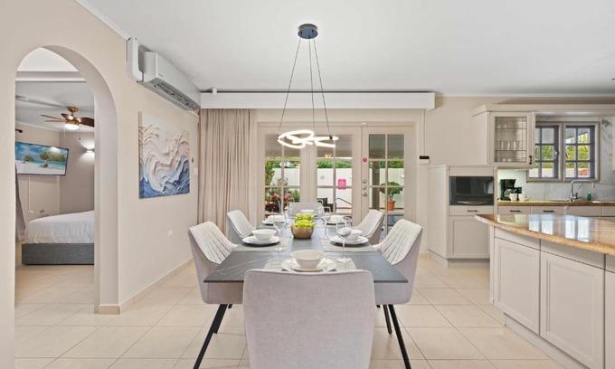 Sero Grandi House | Rooi Koochi 27D