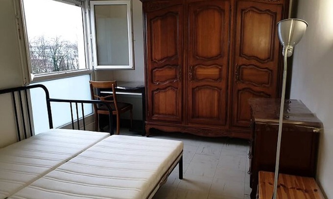 Le Blanc-Mesnil Apartment | Room 15 minutes from CDG airport and 20 minutes from Paris