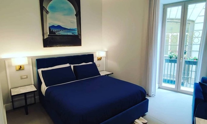 Quartieri Spagnoli Bed & Breakfast | Room 2 - Triple De Luxe