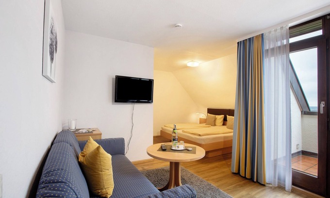 Bad Bellingen Apartment | Room '5' with Shared Garden and Wi-Fi