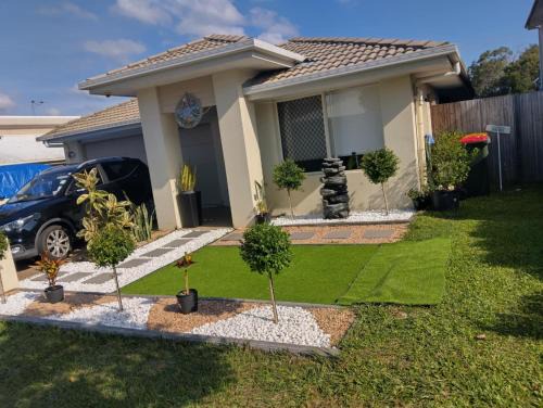 Kallangur House | Room for rent