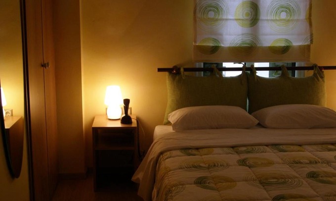Kastoria House | Room "honeybee" in a neoclassical house