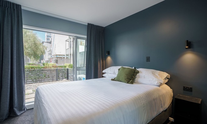 Parnell Apartment | Room in CBD Townhouse