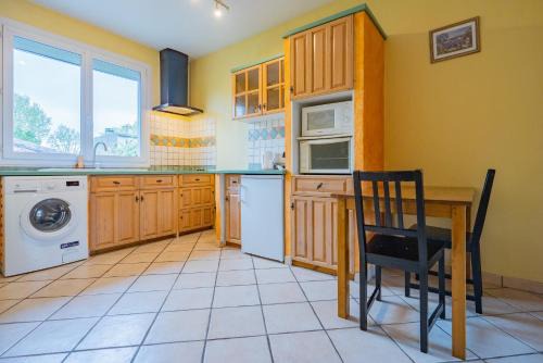 Arenes Romaines - Saint-Martin-du-Touch Apartment | Room in Toulouse - Studio proche Airbus Toulouse St Martin Touch