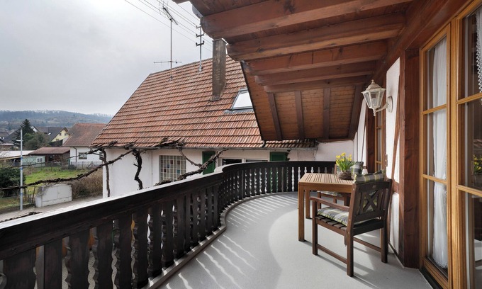 Kiechlinsbergen Apartment | Room 'Müller Thurgau' with Private Balcony, Wi-Fi/Including Breakfast