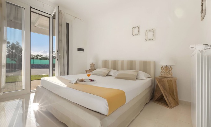 Melendugno Apartment | Room 'N. 3' with Shared Pool, Shared Garden and Wi-Fi