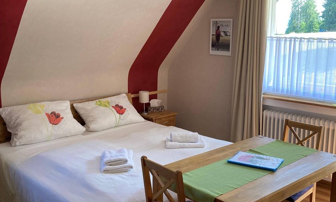 Muehlenbach Apartment | Room 'Nr 3' with Shared Terrace, Shared Garden and Wi-Fi