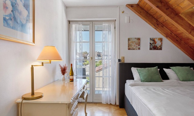 Reichenau Apartment | Room 'O Seeblick' with Shared Terrace, Balcony and Wi-Fi