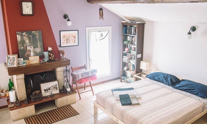 San Donato-San Vitale House | Room with private bathroom, separate entrance
