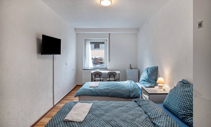 Berg Apartment | Room 'Zimmer 3' with Wi-Fi