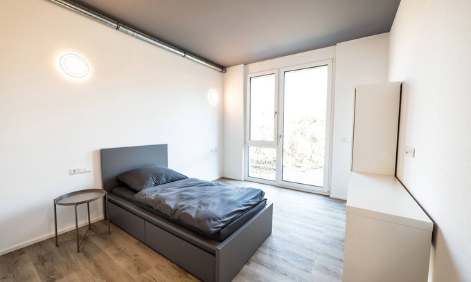 Dusslingen Apartment | Room 'Zimmer 3' with Wi-Fi