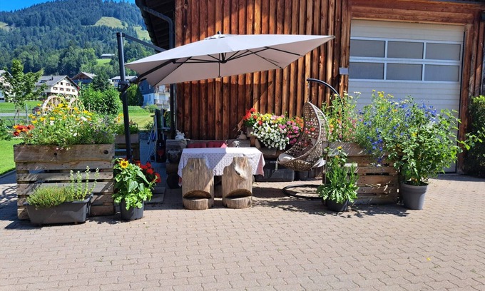 Sibratsgfaell Apartment | Room 'Zirbengeist' with Mountain View, Shared Garden and Wi-Fi