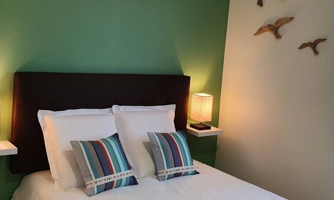 Les Mureaux Hotel | Rooms at LA MARINA Hotel and Fitness