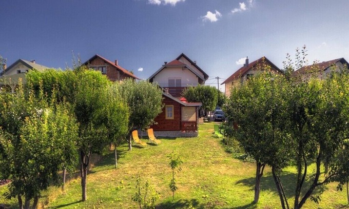 Grabovac Apartment | Rooms Ilija, (10767), Rakovica, hr
