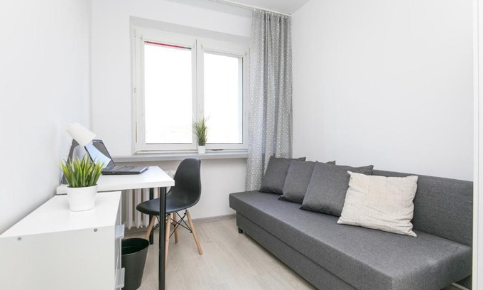 Gdansk House | Rooms4Less