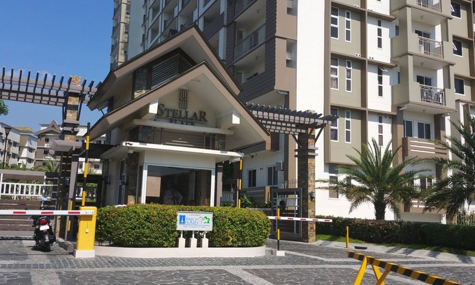 Project 8 Apartment | Roomy 2-Bedroom QC Condo Unit for Rent!