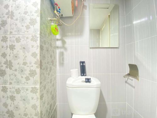 Cipaganti Apartment | Roomy 2BR Apartment at Jarrdin Cihampelas Apartment By Travelio