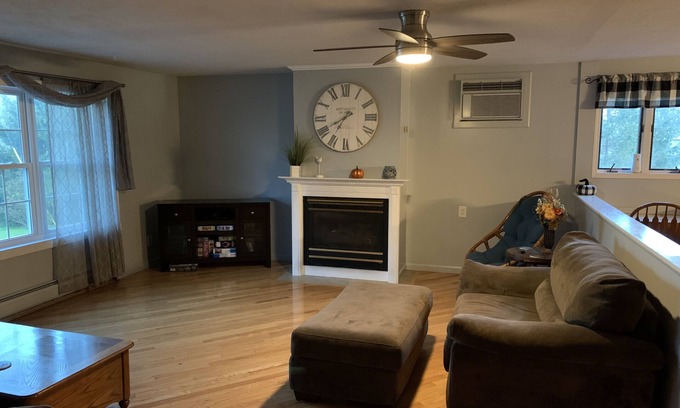 Central Square House | Roomy 3 bedroom 3 bath house with large kitchen, dinning, and full laundry.