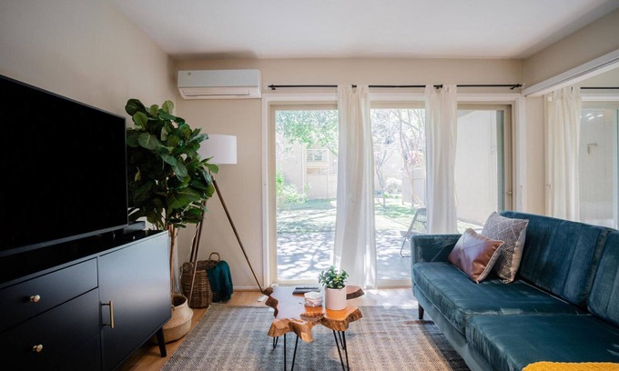 University South Apartment | Roomy Palo Alto 1BR w/Parking, nr Tech Companies, by Blueground