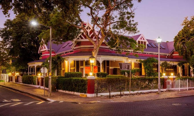 Stellenbosch Central House | Roosenwijn Guesthouse