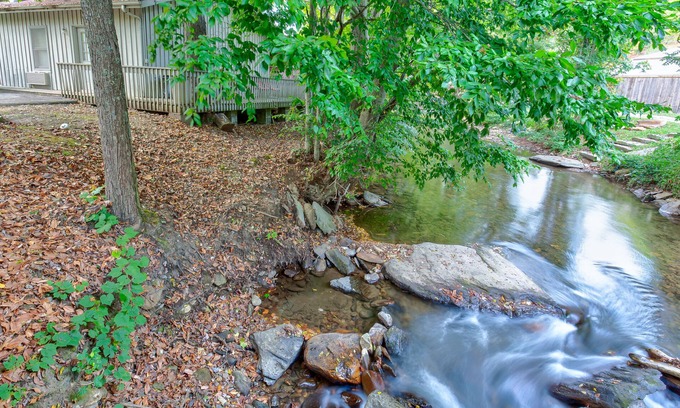 Maggie Valley Cabin | Rooster's End - Cabin Retreat Downtown