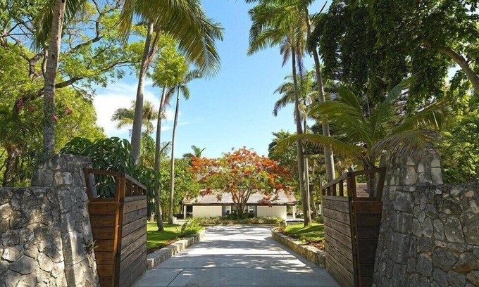 Montego Bay Villa | Rosa -Brand New Renovation, Ultimate Luxury, Butler, Pool, GYM, Resort Membership