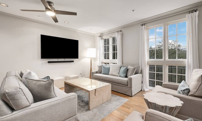 Rosemary Beach Condo | Rose at Mercado - Penthouse Condo in Rosemary Beach, Free Bikes
