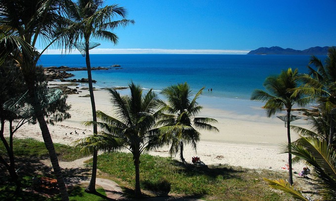 Bowen Hotel | Rose Bay Resort