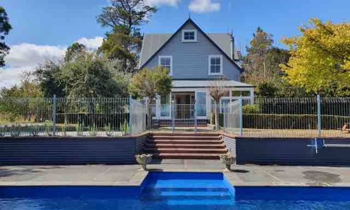 Kahutara House | Rose Cottage - summer pool - Kahutara, Wairarapa