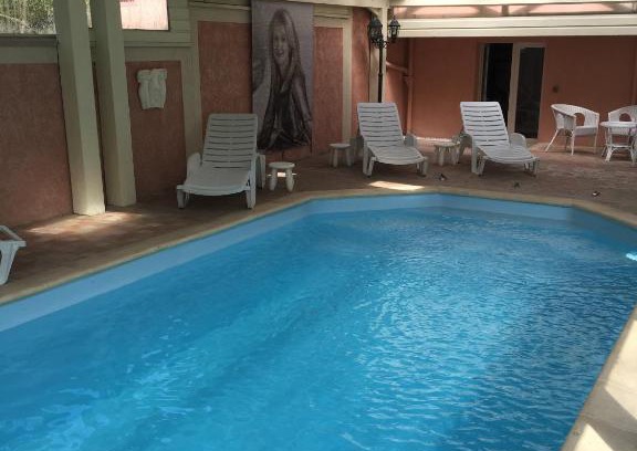 Giverny Bed & Breakfast | Rose Garden Mezzanine