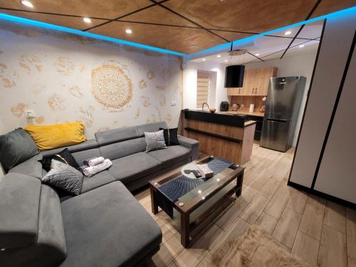 Bielawa Apartment | Rose
