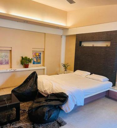 Nandanvan House | Rose Room