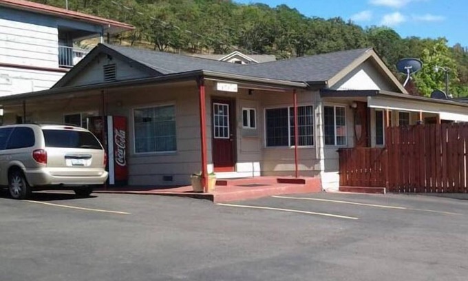 Roseburg Hotel | Roseburg Inn