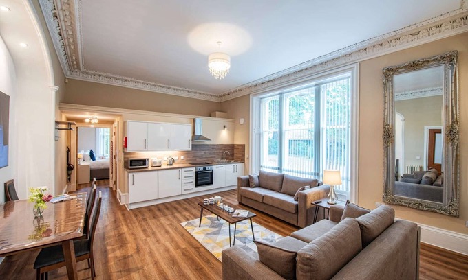 South Galson Apartment | Rosedene Highland House - Emperor Apartment 1