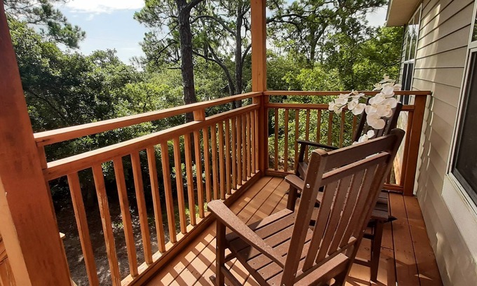 St. George Island House | Rosemary is secluded, fenced, pet friendly with kayaks, close to beach and bay!