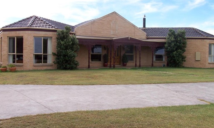 Warrnambool Apartment | Roshnier Apartment