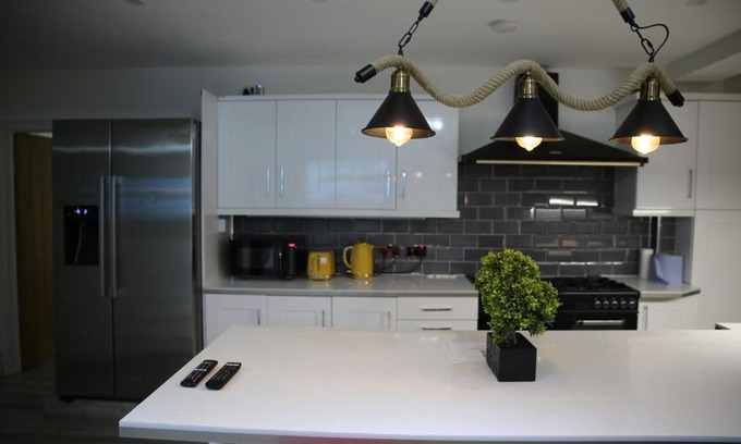 Belle Vue House | Rostron House
