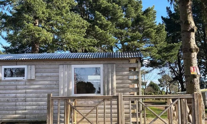 Guemene-Penfao Cabin | ROULOTTE ARIZONA 1ch, (ohne Sanitär, 1 Wasserpunkt) 4 Personen