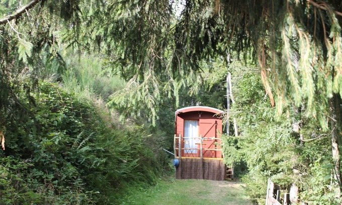 Saint-Pierre-sur-Doux House | ROULOTTE BETWEEN ARDECHE AND HAUTE-LOIRE
